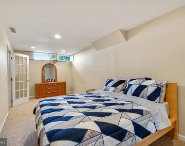 2505 Falling Brook Terrace - Photo Thumbnail 8