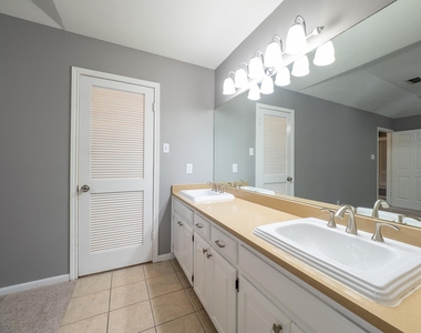 4804 Broadhill Dr - Photo Thumbnail 8