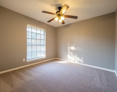 4804 Broadhill Dr - Photo Thumbnail 10