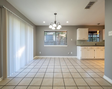 4804 Broadhill Dr - Photo Thumbnail 4