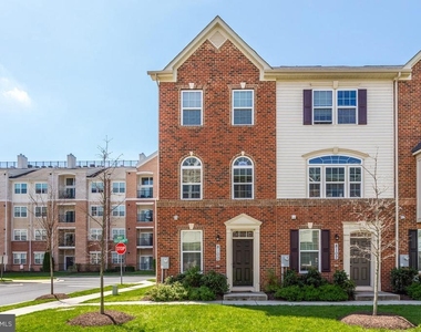 8100 Miner Street - Photo Thumbnail 1