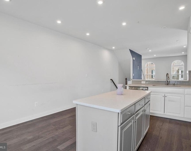 8100 Miner Street - Photo Thumbnail 13