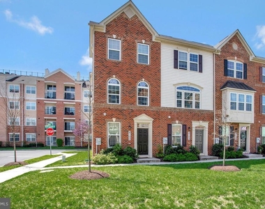 8100 Miner Street - Photo Thumbnail 2
