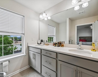 6619 Darter Way - Photo Thumbnail 14