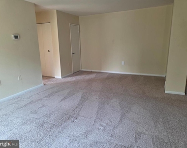 15609 Dorset Road - Photo Thumbnail 4