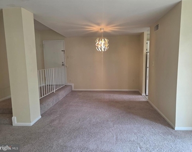 15609 Dorset Road - Photo Thumbnail 6