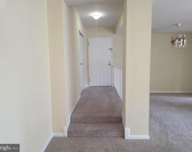 15609 Dorset Road - Photo Thumbnail 2