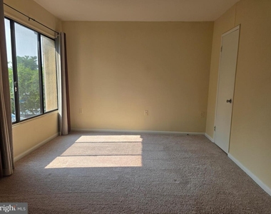 15609 Dorset Road - Photo Thumbnail 11
