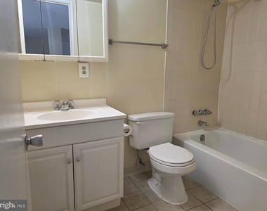 15609 Dorset Road - Photo Thumbnail 13
