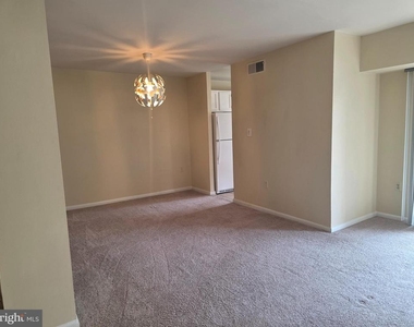 15609 Dorset Road - Photo Thumbnail 7