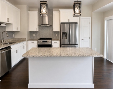 7811 New Ascot Lane - Photo Thumbnail 1