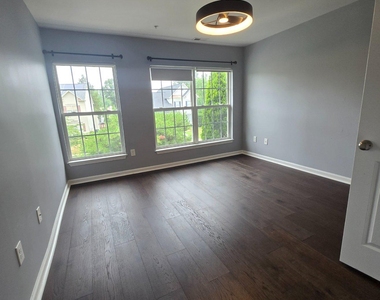 7811 New Ascot Lane - Photo Thumbnail 17