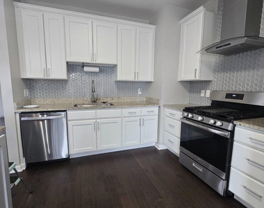 7811 New Ascot Lane - Photo Thumbnail 2