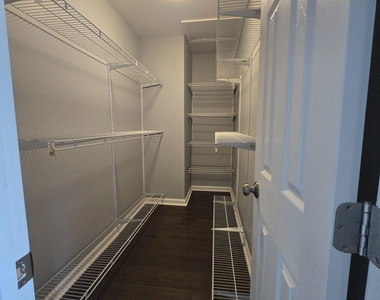 7811 New Ascot Lane - Photo Thumbnail 14