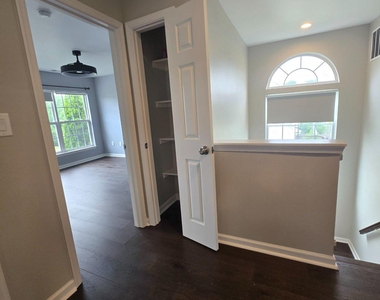 7811 New Ascot Lane - Photo Thumbnail 11