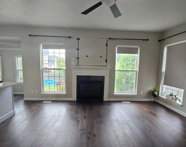 7811 New Ascot Lane - Photo Thumbnail 8
