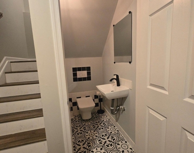 7811 New Ascot Lane - Photo Thumbnail 23