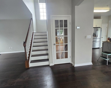 7811 New Ascot Lane - Photo Thumbnail 21