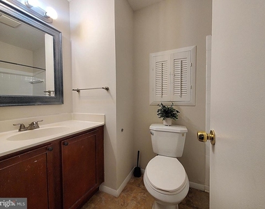702 W Edmonston Drive - Photo Thumbnail 31
