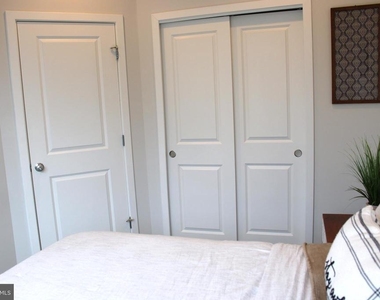 5040 Oakmoore Drive - Photo Thumbnail 24