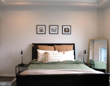 5040 Oakmoore Drive - Photo Thumbnail 15