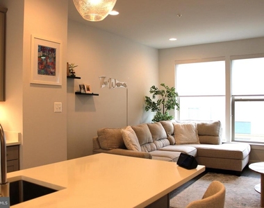 5040 Oakmoore Drive - Photo Thumbnail 7