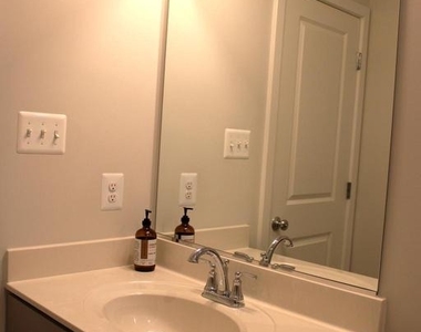 5040 Oakmoore Drive - Photo Thumbnail 26