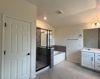 7925 Crystalbrook W - Photo Thumbnail 10