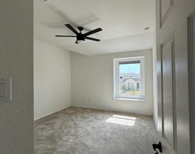 7925 Crystalbrook W - Photo Thumbnail 14