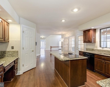 11001 Sugarbush Terrace - Photo Thumbnail 12