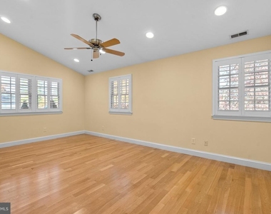 4116 Warner Street - Photo Thumbnail 24