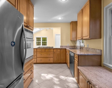 4116 Warner Street - Photo Thumbnail 5