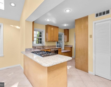 4116 Warner Street - Photo Thumbnail 9