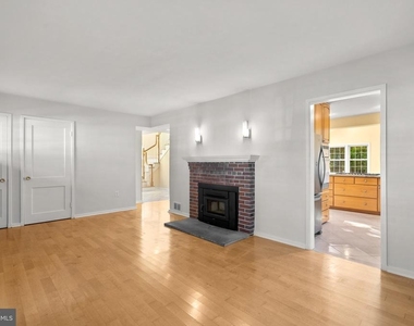 4116 Warner Street - Photo Thumbnail 4