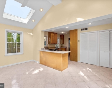 4116 Warner Street - Photo Thumbnail 12