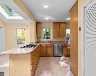 4116 Warner Street - Photo Thumbnail 8