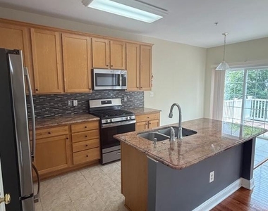 22106 Fair Garden Lane - Photo Thumbnail 11