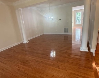 22106 Fair Garden Lane - Photo Thumbnail 5