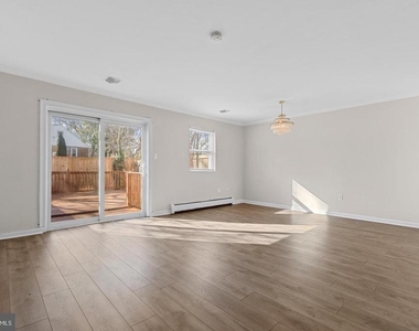 12814 Epping Terrace - Photo Thumbnail 6