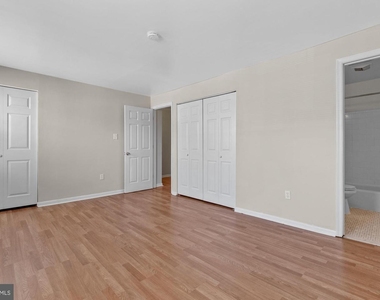 12814 Epping Terrace - Photo Thumbnail 15