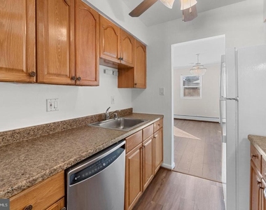 12814 Epping Terrace - Photo Thumbnail 10