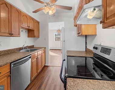 12814 Epping Terrace - Photo Thumbnail 9