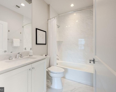 10326 Grosvenor Place - Photo Thumbnail 37