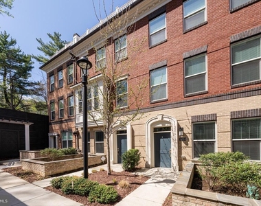 10326 Grosvenor Place - Photo Thumbnail 1