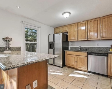 10606 Tuppence Court - Photo Thumbnail 10