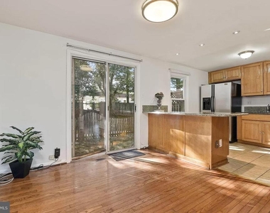 10606 Tuppence Court - Photo Thumbnail 9