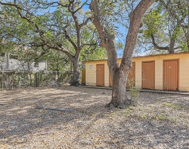 2411 S 5th St - Photo Thumbnail 16