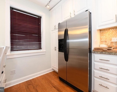 7036 Strathmore Street - Photo Thumbnail 10