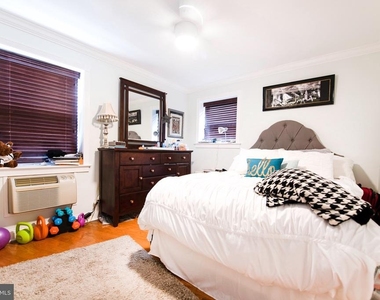 7036 Strathmore Street - Photo Thumbnail 25