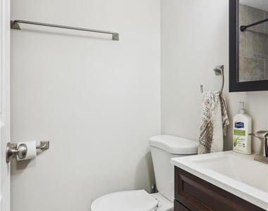 2711 Weller Road - Photo Thumbnail 44